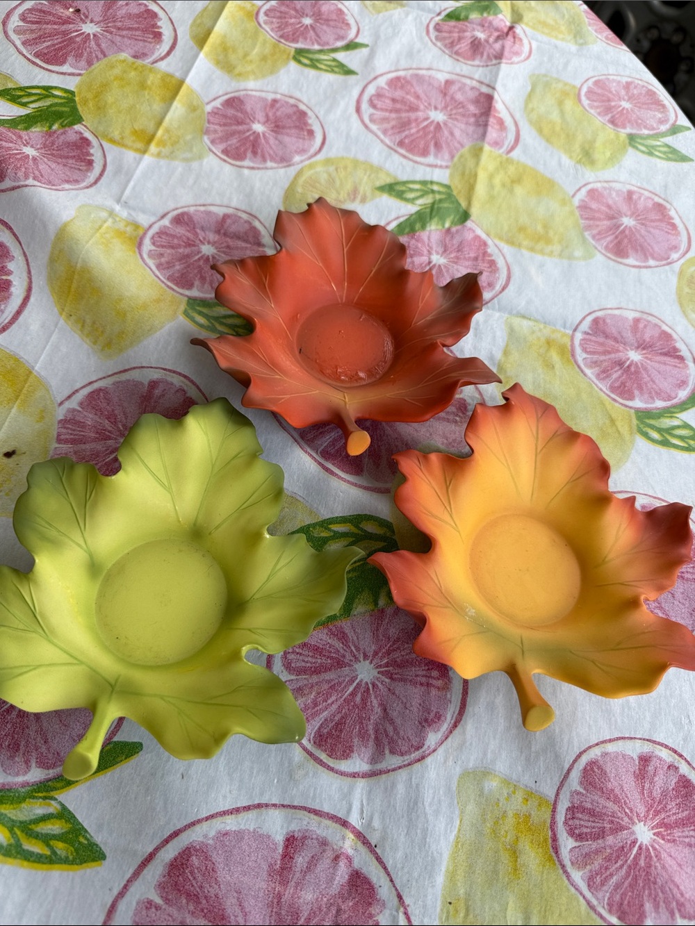 Fits & Floyd Set of 3 Leaf-Shaped Candle Holders 7” ceramic fits 2” candle
